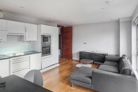 Flat 8 City View Apartments, 29A Saffron Hill, London EC1N 8AG