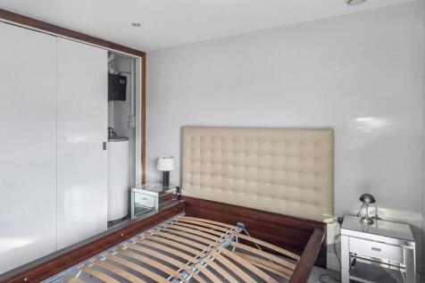 Flat 8 City View Apartments, 29A Saffron Hill, London EC1N 8AG