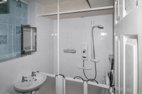 62 Firthcliffe Road, Liversedge, West Yorkshire, WF15 6HF