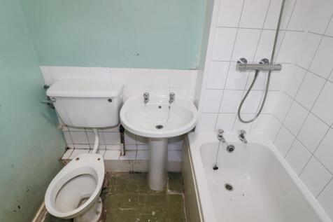 113 Firthcliffe Road, Liversedge, West Yorkshire, WF15 6HS