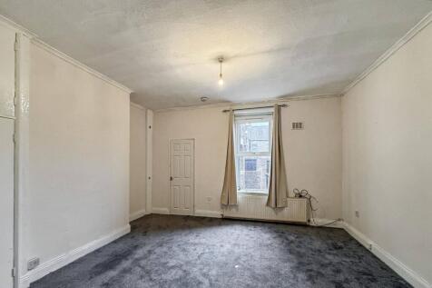 206 Marshall Wallis Road, South Shields, NE33 5PW