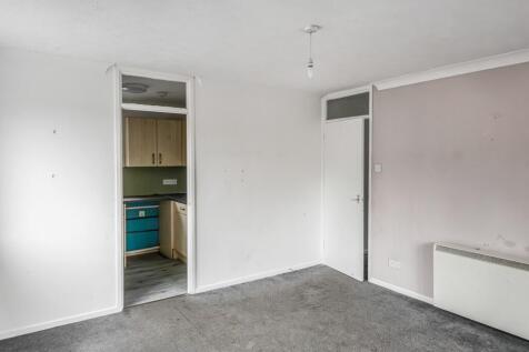 18 Wessex Close, Hungerford, Berkshire, RG17 0NT