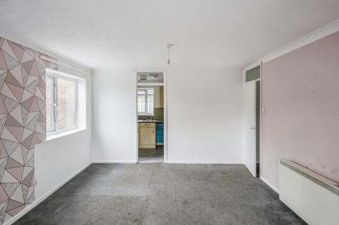 18 Wessex Close, Hungerford, Berkshire, RG17 0NT