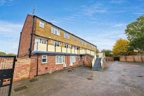 6A Holme Close, Cheshunt, Waltham Cross EN8 8ST