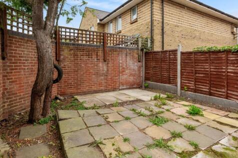 14 Silver Birch Avenue, Chingford, London, E4 8YT