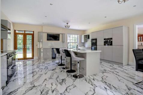 Plas Glyndwr, Cwmdu, Crickhowell, NP8 1RT