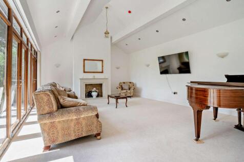 Plas Glyndwr, Cwmdu, Crickhowell, NP8 1RT