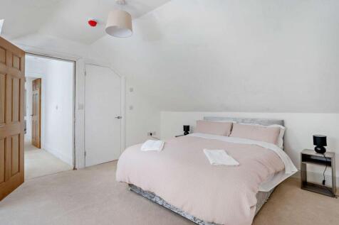 Plas Glyndwr, Cwmdu, Crickhowell, NP8 1RT