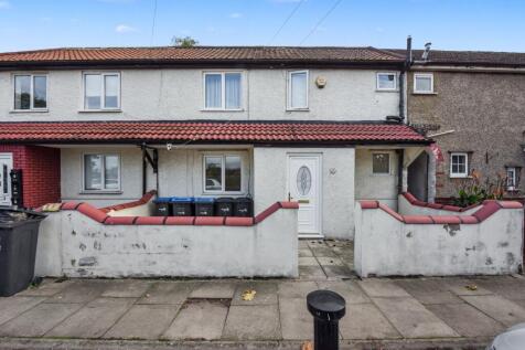 2 Meadow Close, Enfield, EN3 5PE