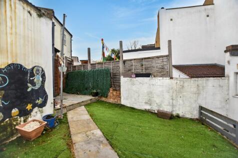 29 Waverley Road, Plumstead, SE18 7TL