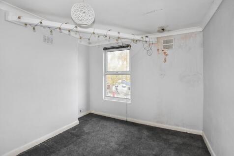 29 Waverley Road, Plumstead, SE18 7TL