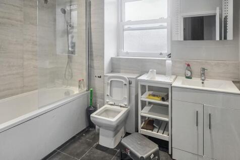 136 Darwin Road, Ealing, London, W5 4BH