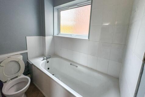 85 Waiblingen Way, Devizes, Wiltshire SN10 2BW