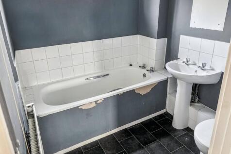 118 Wimbish End, Basildon, Essex, SS13 3PE