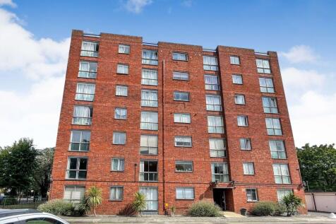 Flat 31 Lloyd House, 20 Tavistock Road, Croydon, Surrey, CR0 2AN