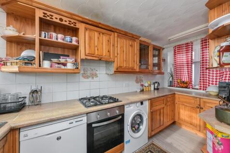 874 Green Lane, Dagenham, London, RM8 1BX