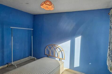 97 Peerless Drive, Uxbridge, Middlesex, UB9 6JF