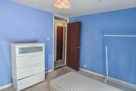 97 Peerless Drive, Uxbridge, Middlesex, UB9 6JF