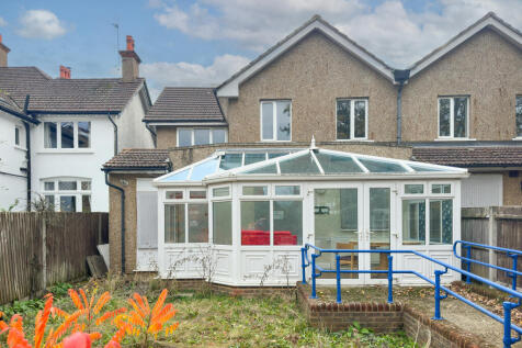 4 &amp; 6 Rosswood Gardens, Wallington SM6 8QZ