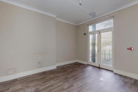 4 &amp; 6 Rosswood Gardens, Wallington SM6 8QZ