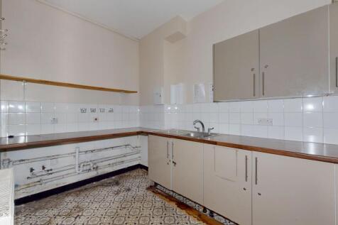 4 &amp; 6 Rosswood Gardens, Wallington SM6 8QZ