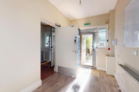 4 &amp; 6 Rosswood Gardens, Wallington SM6 8QZ