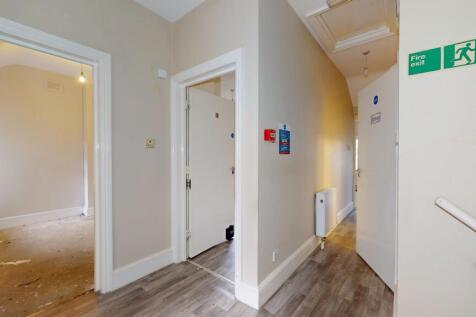 4 &amp; 6 Rosswood Gardens, Wallington SM6 8QZ