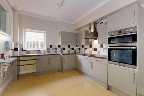 4 &amp; 6 Rosswood Gardens, Wallington SM6 8QZ