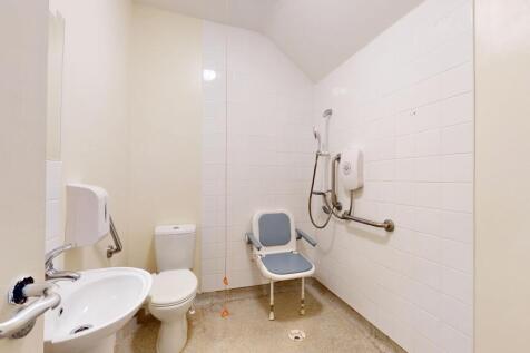 4 &amp; 6 Rosswood Gardens, Wallington SM6 8QZ