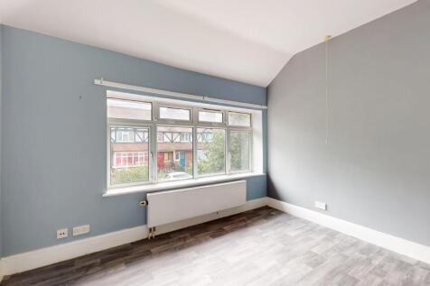 4 &amp; 6 Rosswood Gardens, Wallington SM6 8QZ