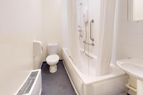 4 &amp; 6 Rosswood Gardens, Wallington SM6 8QZ