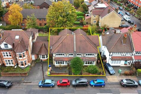 4 &amp; 6 Rosswood Gardens, Wallington SM6 8QZ