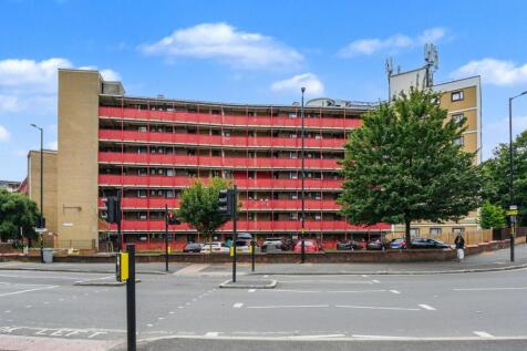 Flat 14, Albert Starr House, Haddonfield Estate, Bush Road, Surrey Quays, London SE8 5AS