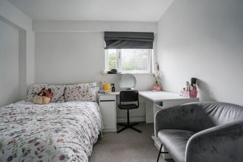 Flat 14, Albert Starr House, Haddonfield Estate, Bush Road, Surrey Quays, London SE8 5AS