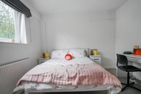 Flat 14, Albert Starr House, Haddonfield Estate, Bush Road, Surrey Quays, London SE8 5AS