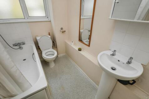 64 Barnes Wallis Court, Barnhill Road, Wembley HA9 9DW