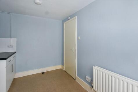 Flat A, 104 Peckham Hill Street, Peckham, London, SE15 5JT