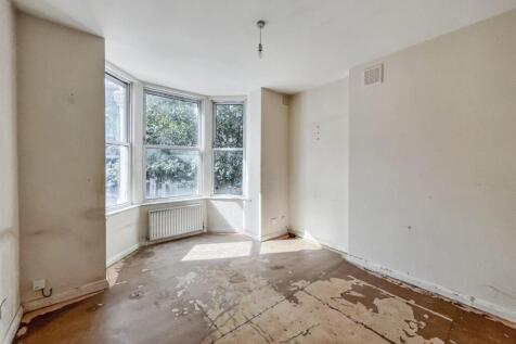 26a Ramsden Road, Balham, London SW12 8QY