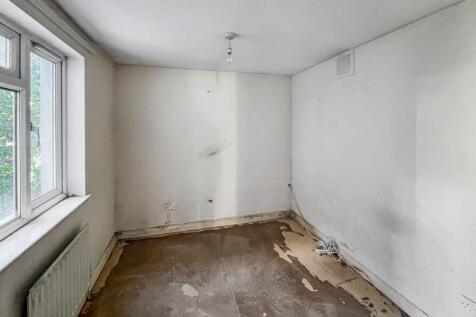 26a Ramsden Road, Balham, London SW12 8QY