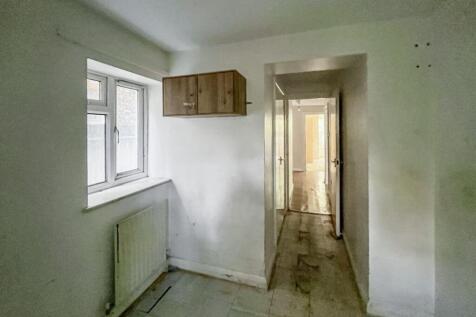 26a Ramsden Road, Balham, London SW12 8QY