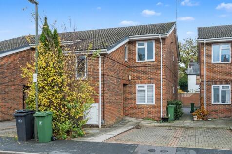 12 Bernard Court, Vale Road, Camberley GU15 3AY