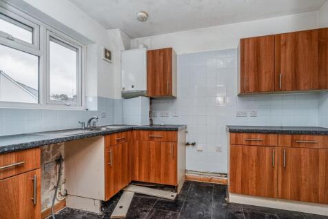 12 Bernard Court, Vale Road, Camberley GU15 3AY