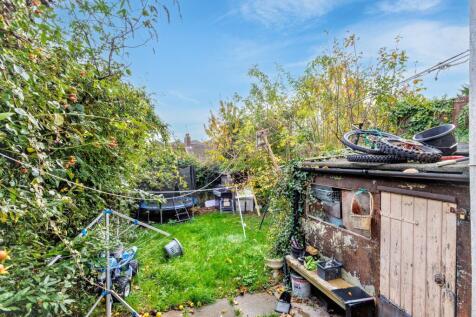 53 Hillborough Road, Luton LU1 5EY