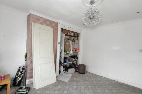 53 Hillborough Road, Luton LU1 5EY