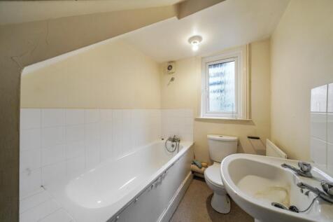 Flat B 164 Coldharbour Lane, London, SE5 9QH