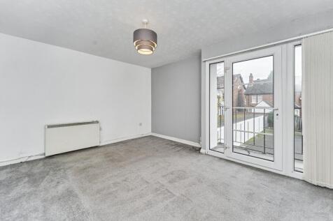 Flat 11, Lyndon House, 2 Conifer Drive, Birmingham B31 2HX