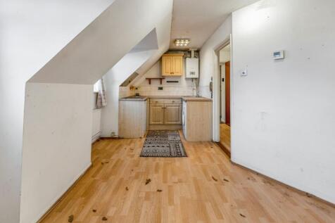 9 Princess Court, Alexandra Road, Farnborough, Hampshire, GU14 6EE