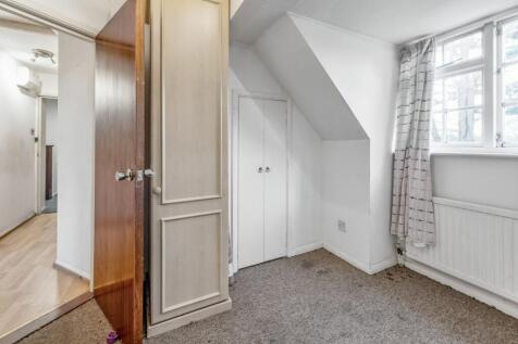 9 Princess Court, Alexandra Road, Farnborough, Hampshire, GU14 6EE