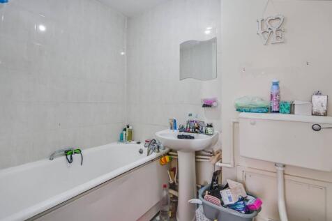 114 Jersey House, 2 Eastfield Road, Enfield, Middlesex, EN3 5UY