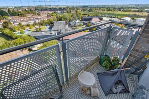 114 Jersey House, 2 Eastfield Road, Enfield, Middlesex, EN3 5UY